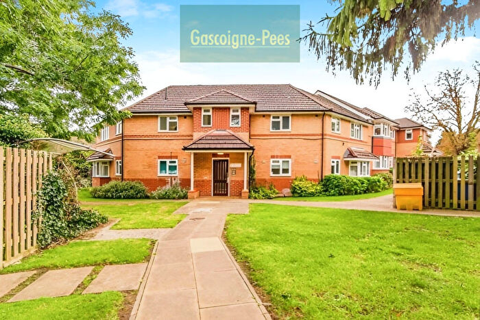 2 Bedroom Flat To Rent In The Avenue, Worcester Park, KT4