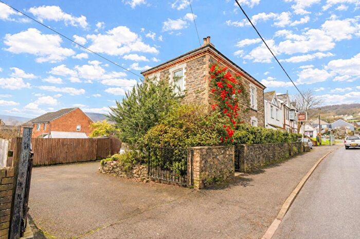 3 Bedroom Detached House For Sale In High Street, Pontypool, NP4