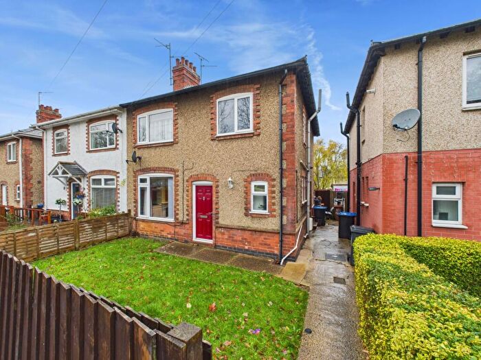 4 Bedroom House Of Multiple Occupation For Sale In London Road, Northampton, Northamptonshire, NN4