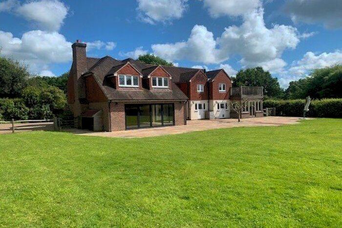 5 Bedroom Property To Rent In Pound Green Lane, Uckfield, TN22