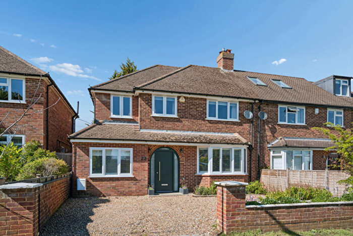 4 Bedroom Semi-Detached House For Sale In Oak Tree Avenue, Marlow, SL7