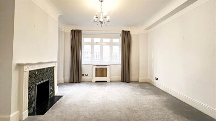 3 Bedroom Flat To Rent In Grove Hall Court, Hall Road, NW8