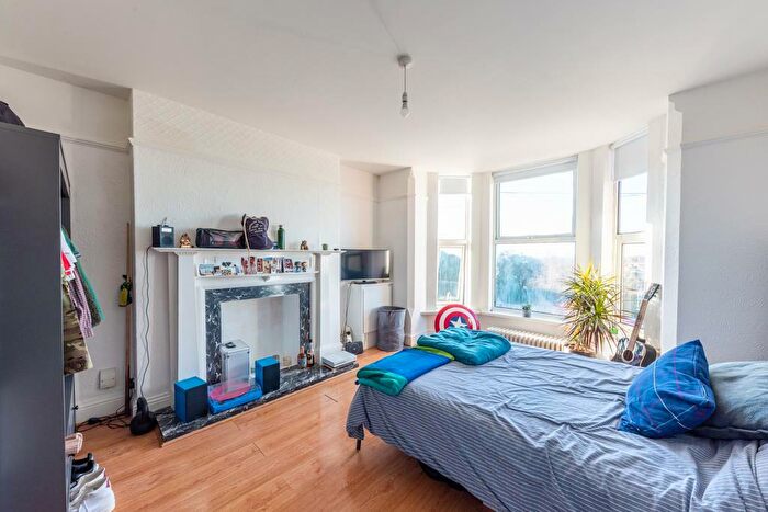 2 Bedroom Apartment To Rent In Porchester Road, Nottingham, NG3