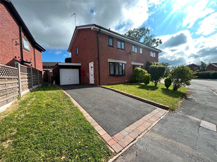 2 Bedroom Semi-Detached House To Rent In Kinsham Drive, Solihull, West Midlands, B91