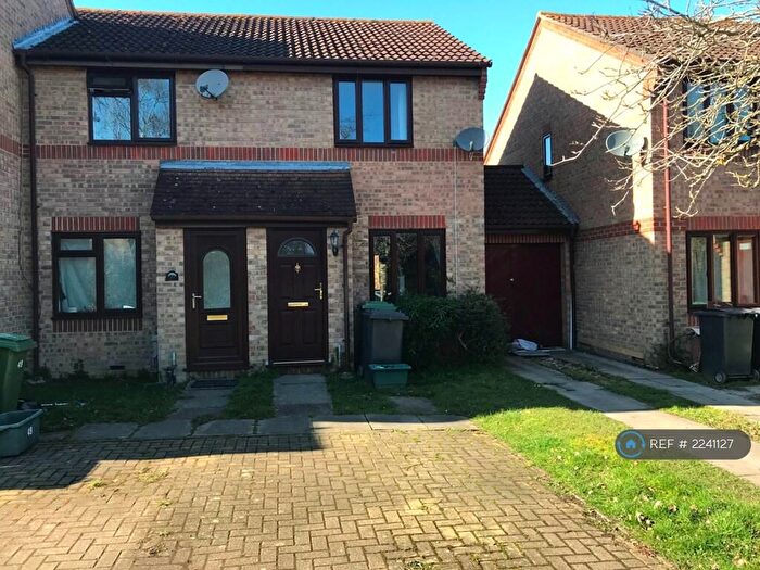 2 Bedroom Terraced House To Rent In Southlands, Basingstoke, RG24