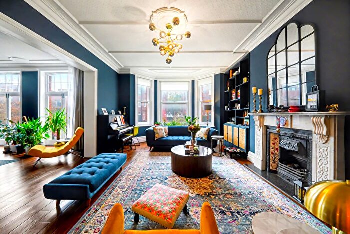 4 Bedroom Flat To Rent In Avenue Mansions, Hampstead, London, NW3