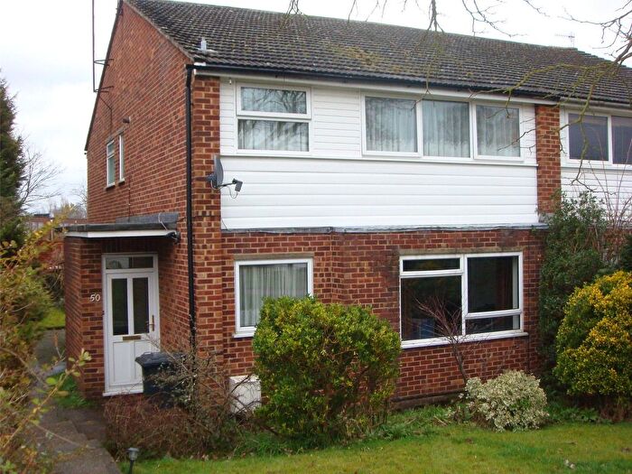 2 Bedroom Maisonette To Rent In Brookside, Hertford, Hertfordshire, SG13