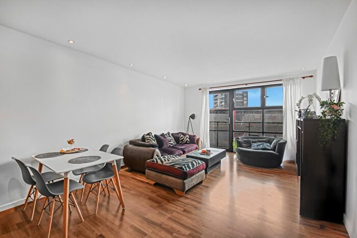 2 Bedroom Flat For Sale In Carmine Wharf, Copenhagen Place, E14