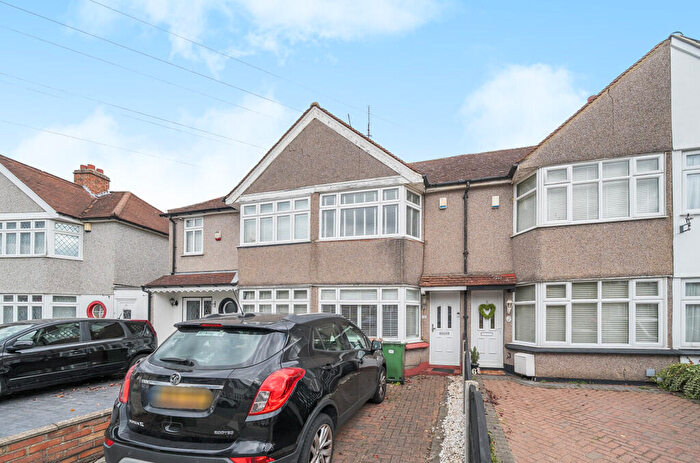2 Bedroom Terraced House For Sale In Shirley Avenue, Bexley, DA5