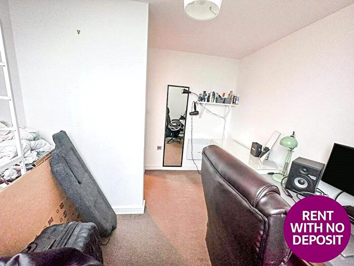 2 Bedroom Flat To Rent In Ashton Lane, Sale, Greater Manchester, M33