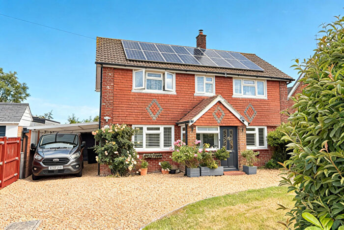 4 Bedroom Detached House For Sale In Northfield Road, Ringwood, BH24