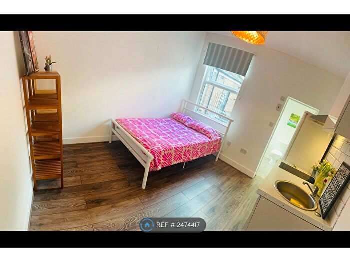 Studio To Rent In London, London, N22