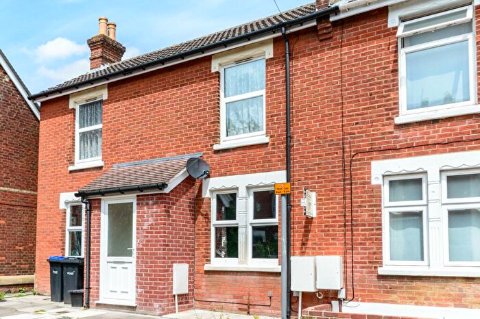 1 Bedroom Maisonette To Rent In Hartington Road, Salisbury, SP2