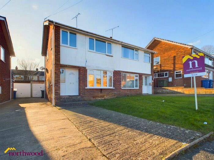 3 Bedroom Semi-Detached House To Rent In Riley Drive, Banbury, OX16