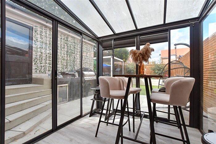 3 Bedroom Semi-Detached House For Sale In Butlers Way, East Grinstead, West Sussex, RH19