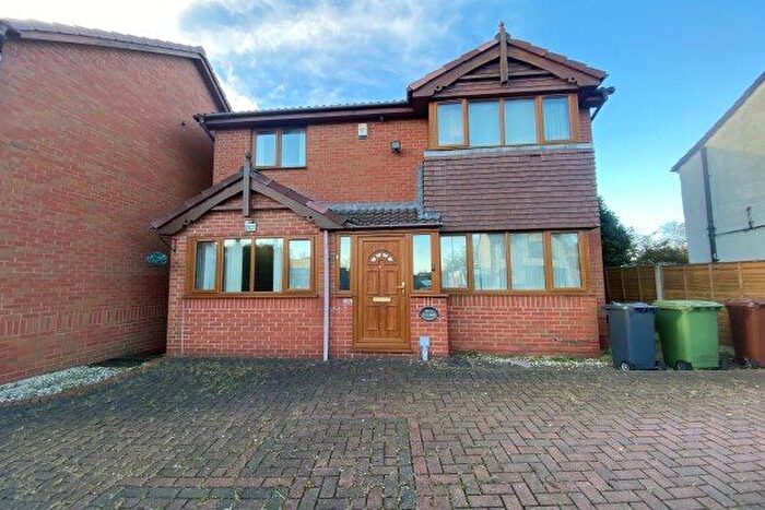 4 Bedroom Property To Rent In High Road, Willenhall, WV12