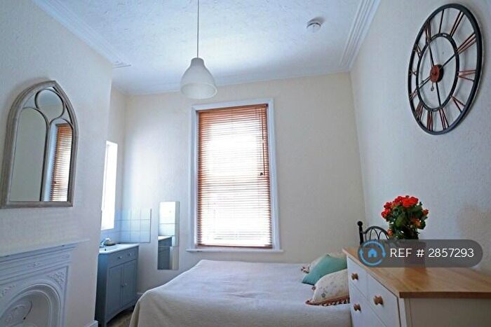 4 Bedroom Semi Detached House To Rent In Clausentum Road, Southampton, SO14