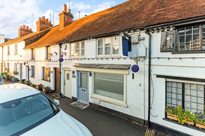 2 Bedroom Terraced House To Rent In High Street, Cookham, Maidenhead, Berkshire, SL6