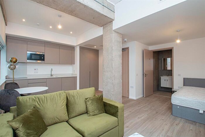 1 Bedroom Apartment To Rent In Station House, Central Milton Keynes, MK9