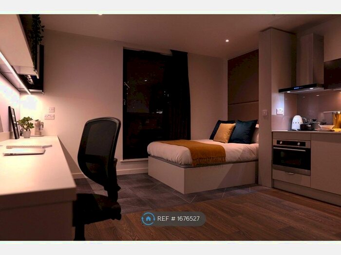 Studio To Rent In Upper Dean Street, Birmingham, B5