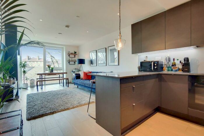 2 Bedroom Apartment To Rent In Marshgate Lane, London, E15