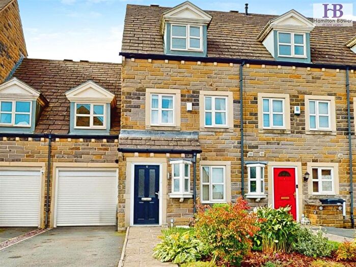 5 Bedroom Town House For Sale In Haven Close, Northowram, Halifax, HX3
