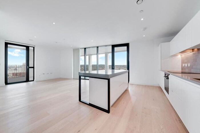 3 Bedroom Apartment For Sale In Pinnacle House, Royal Wharf, E16