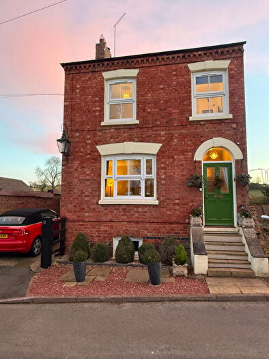 3 Bedroom Detached House For Sale In South Street, Weedon, Northampton, NN7