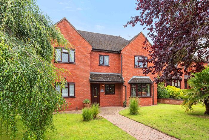 4 Bedroom Detached House For Sale In Woodbury Park Norton, Worcestershire, WR5