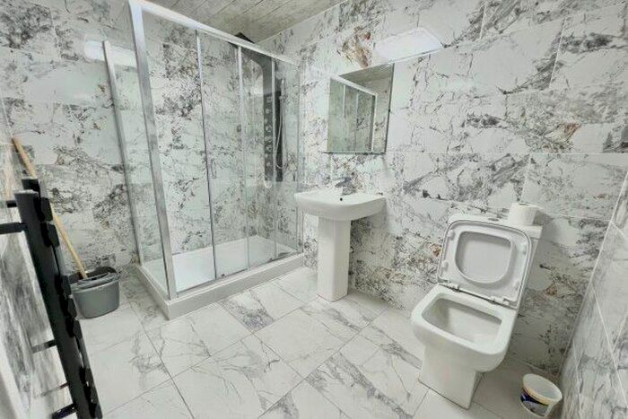 2 Bedroom Flat To Rent In Lomax Road, Cannock, WS12