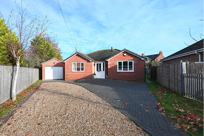 3 Bedroom Bungalow For Sale In Hereward Road, Spalding, Lincolnshire, PE11