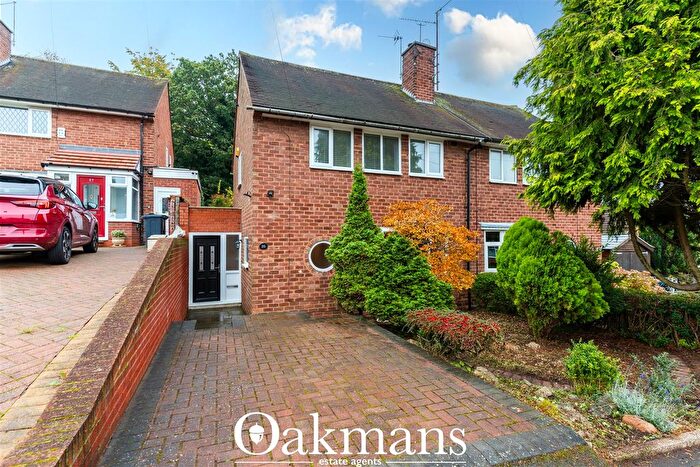 3 Bedroom Semi Detached House To Rent In Kelfield Avenue, Birmingham, B17