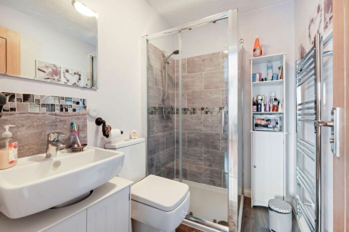 5 Bedroom Detached House For Sale In Sandown Drive, Catshill, Bromsgrove, B61