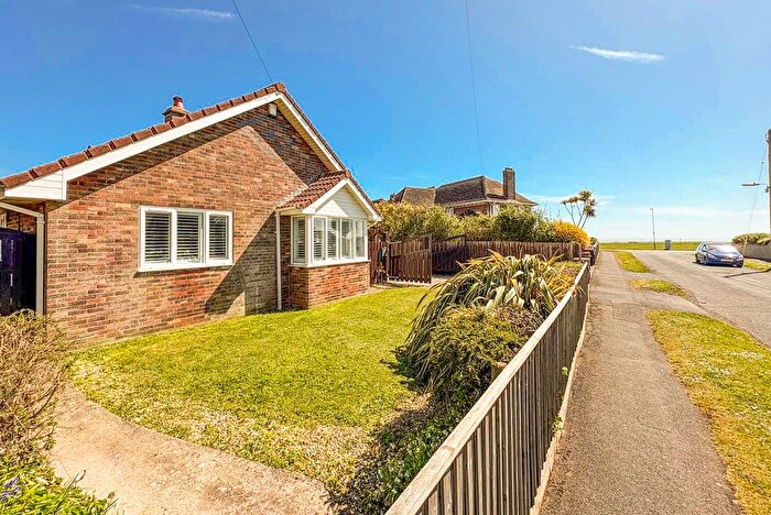 3 Bedroom Detached Bungalow For Sale In Cliffe Road, Barton On Sea, BH25