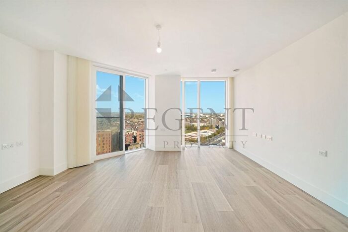 2 Bedroom Flat To Rent In Hale Works Apartments, Daneland Walk, N17