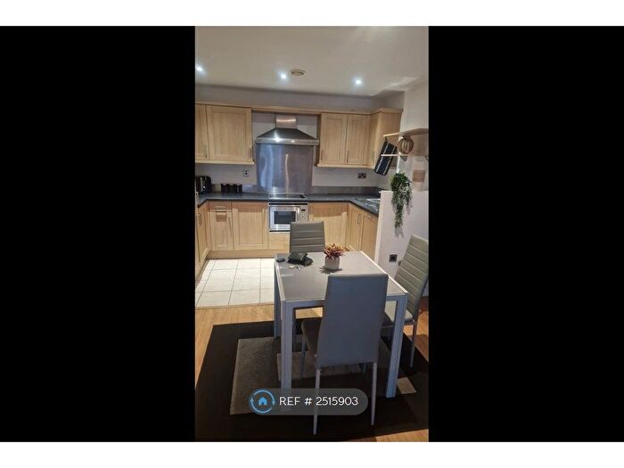 2 Bedroom Flat To Rent In Taylorson Street South, Salford, M5