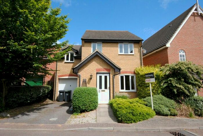 3 Bedroom House To Rent In Heywood Lane, Great Dunmow, Essex, CM6