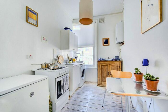 1 Bedroom Flat To Rent In Charleville Road, Barons Court, London, W14