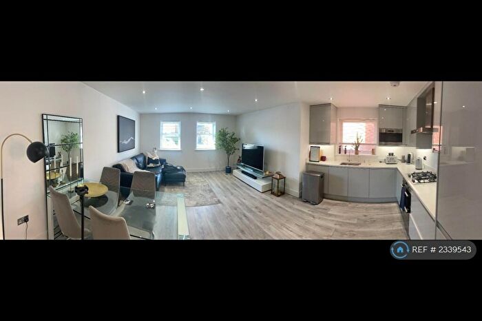 2 Bedroom Flat To Rent In South Park Hill Road, South Croydon, CR2