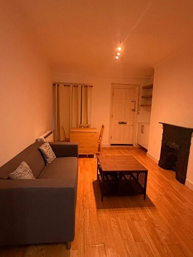 1 Bedroom Flat To Rent In Martlett Court, London, WC2B