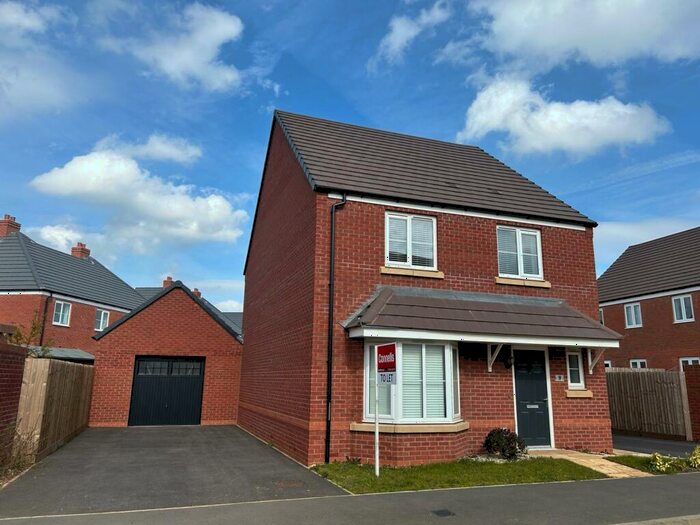 4 Bedroom House To Rent In Honey Lane, Warwick, CV34