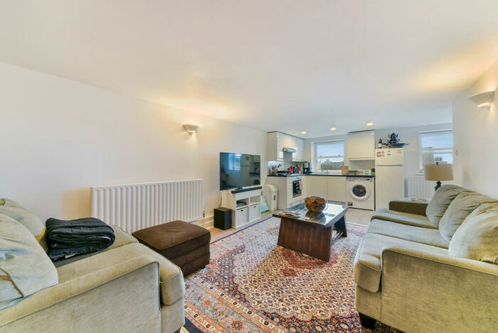 1 Bedroom Apartment To Rent In London, SW11