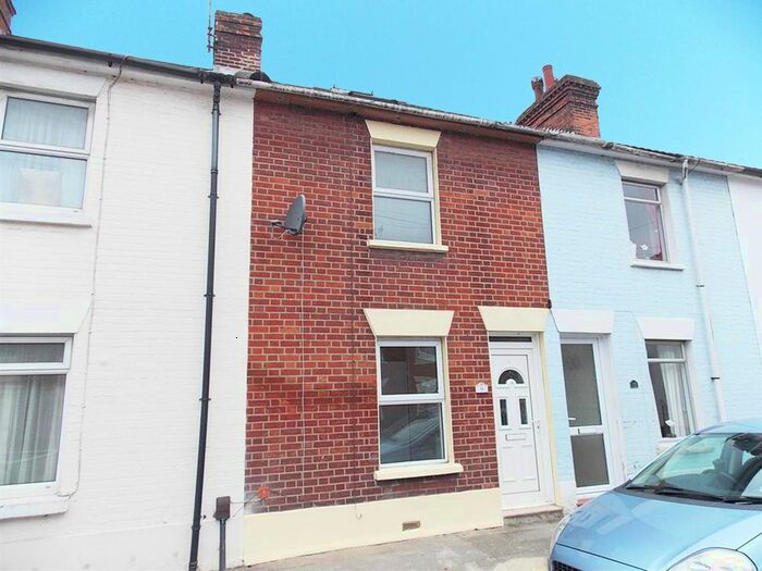 3 Bedroom Terraced House To Rent In Sidney Street, Salisbury, Wiltshire, SP2