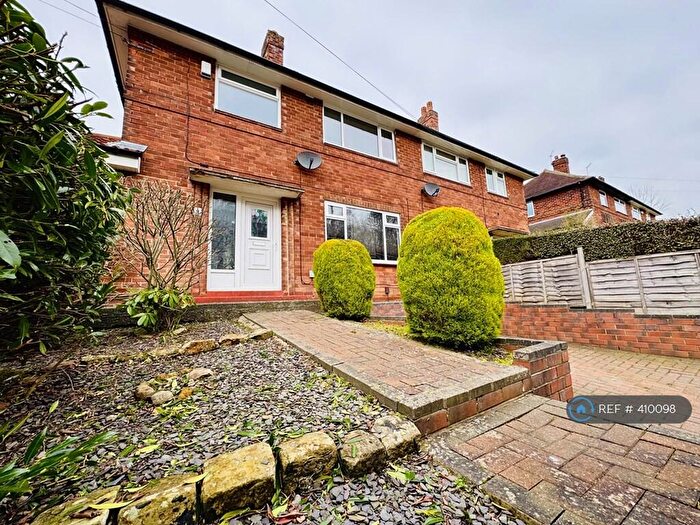 3 Bedroom Semi-Detached House To Rent In Ghyll Road, Leeds, LS6