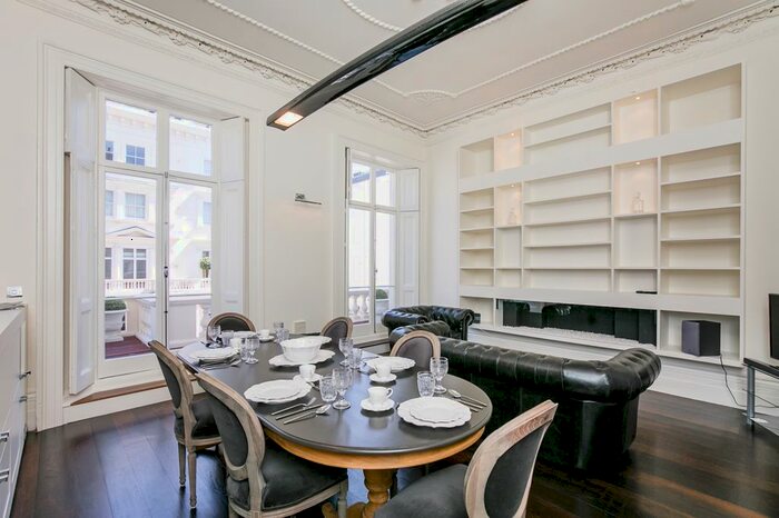 2 Bedroom Flat To Rent In St George Drive, London, SW1V