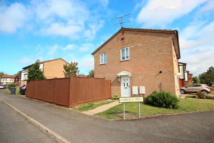 2 Bedroom Semi-Detached House To Rent In Corbridge Drive, Luton, LU2