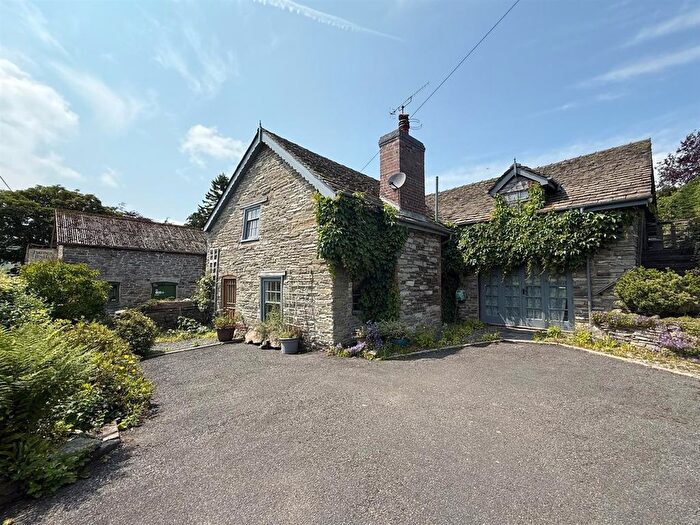 5 Bedroom Detached House For Sale In New Radnor, Presteigne, LD8