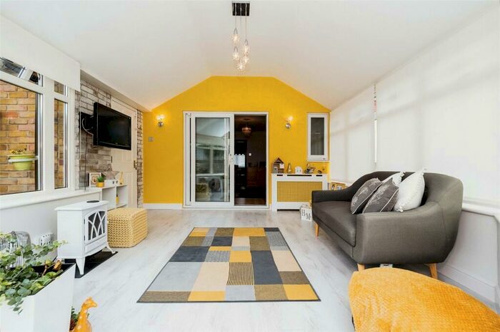 3 Bedroom House To Rent In Bexley Gardens, Romford, RM6