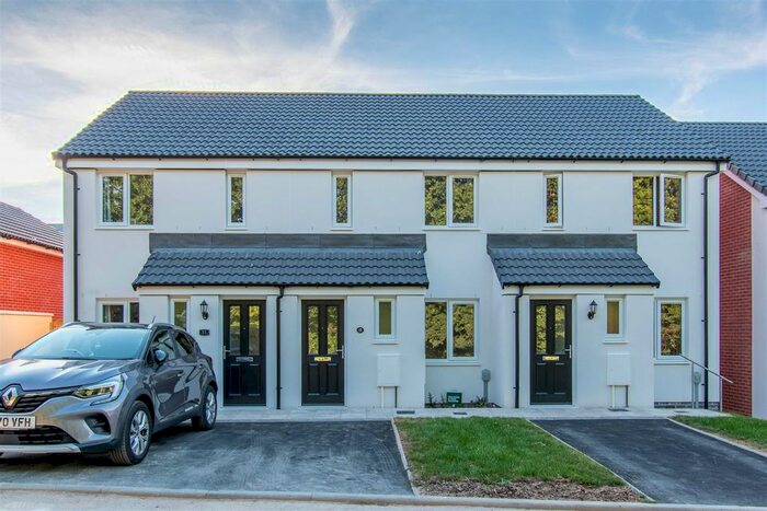 2 Bedroom Terraced House To Rent In Banjo Close, Liskeard, PL14