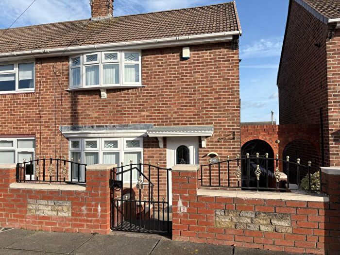2 Bedroom Semi Detached House To Rent In Gleneagles Road, Sunderland, Tyne And Wear, SR4